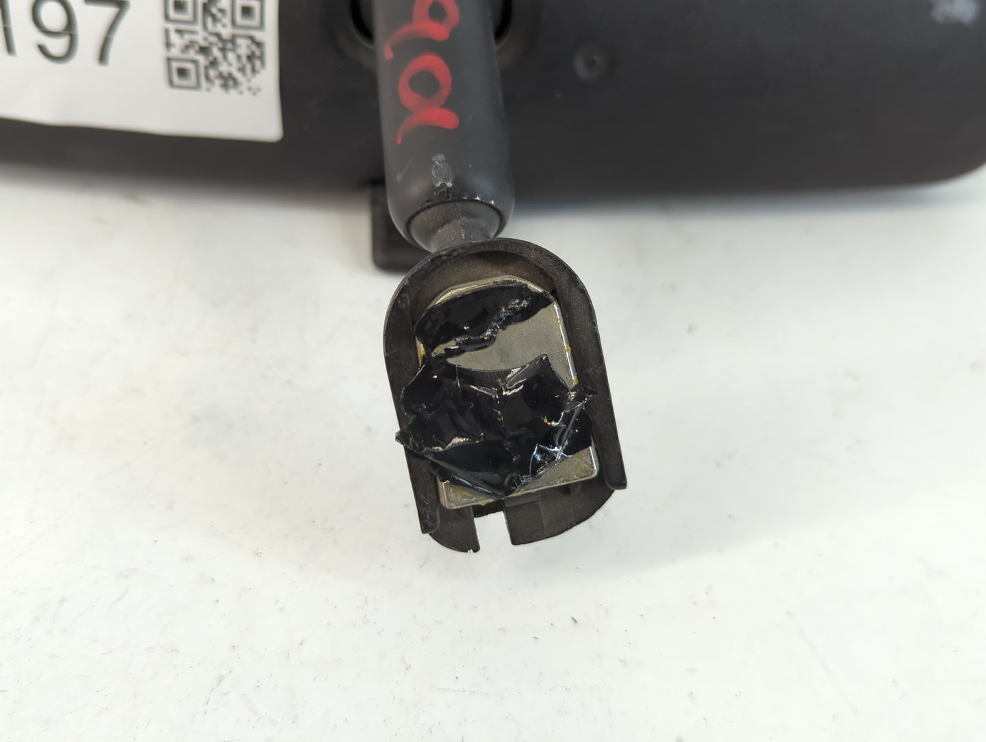 2004 Nissan Quest Interior Rear View Mirror Replacement OEM P/N:E8011681 Fits OEM Used Auto Parts - Oemusedautoparts1.com
