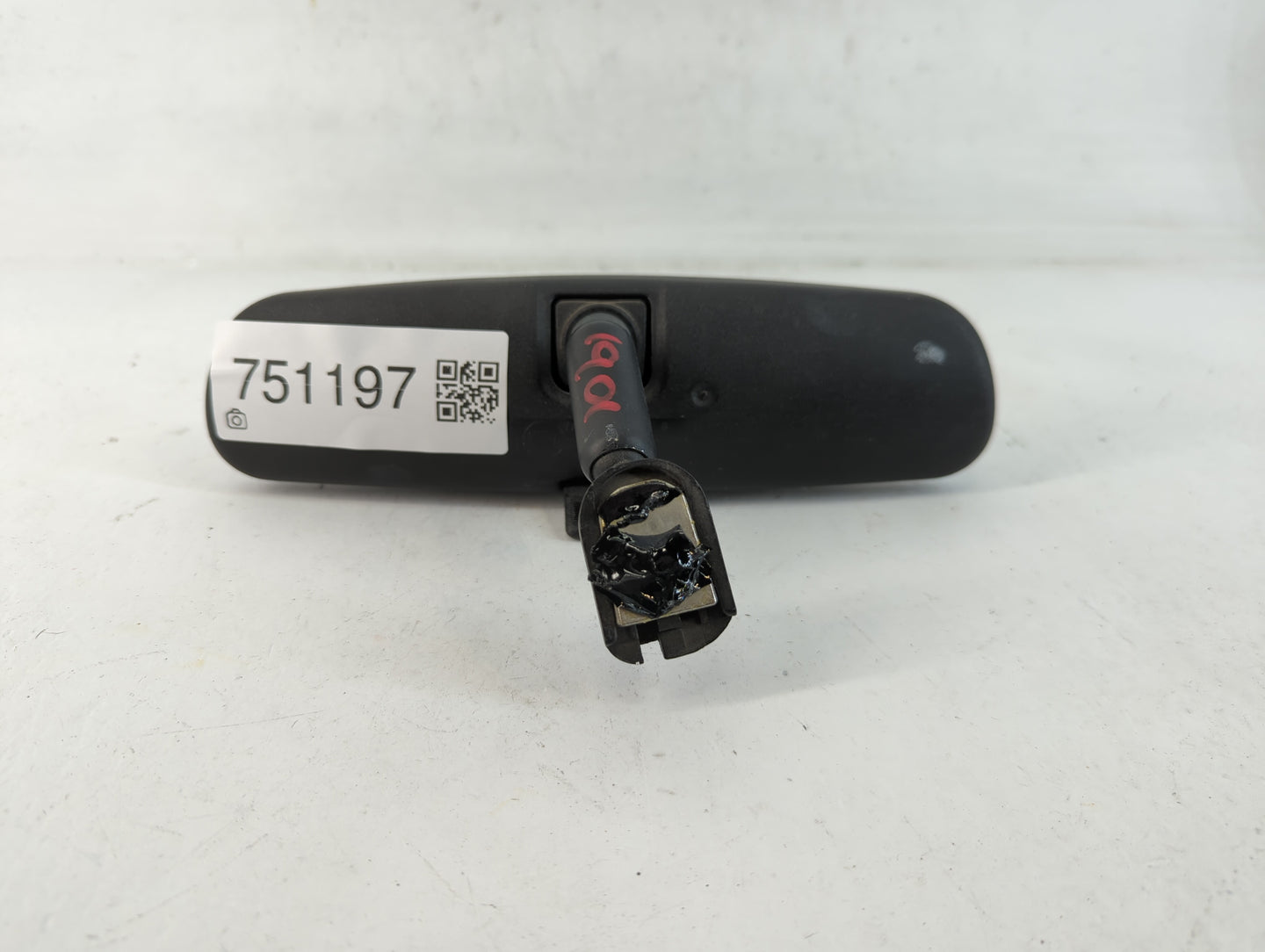 2004 Nissan Quest Interior Rear View Mirror Replacement OEM P/N:E8011681 Fits OEM Used Auto Parts - Oemusedautoparts1.com