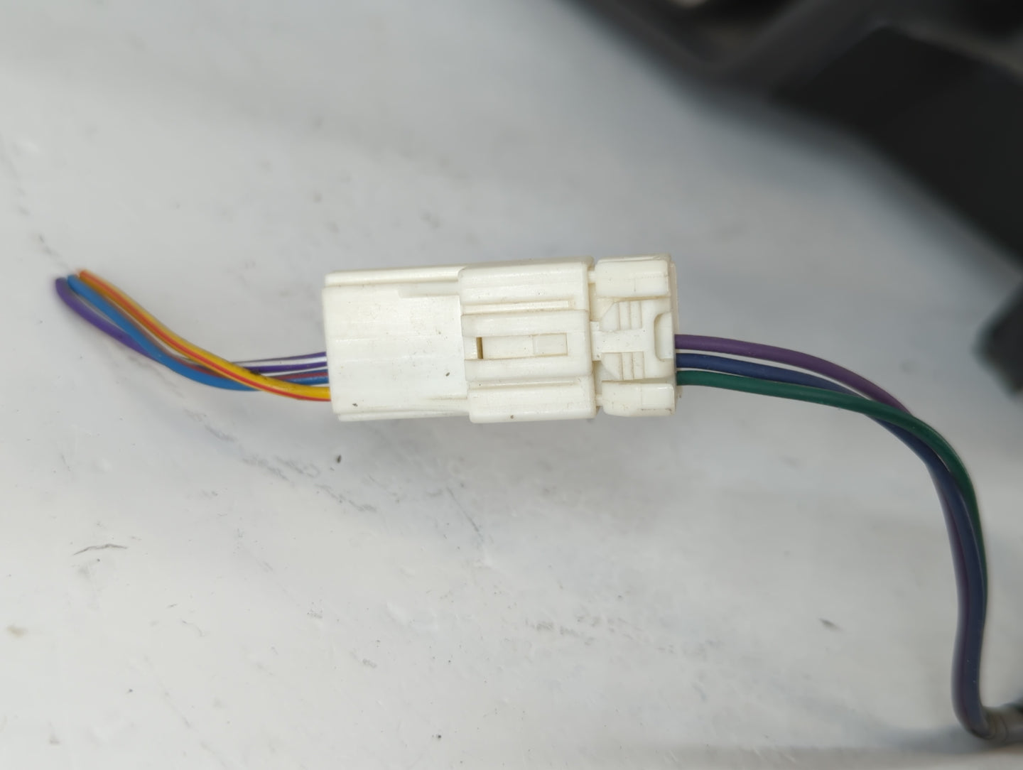 2004-2007 Nissan Quest Driver Side View Mirror - Left Door Mirror OEM Used - Oemusedautoparts1.com