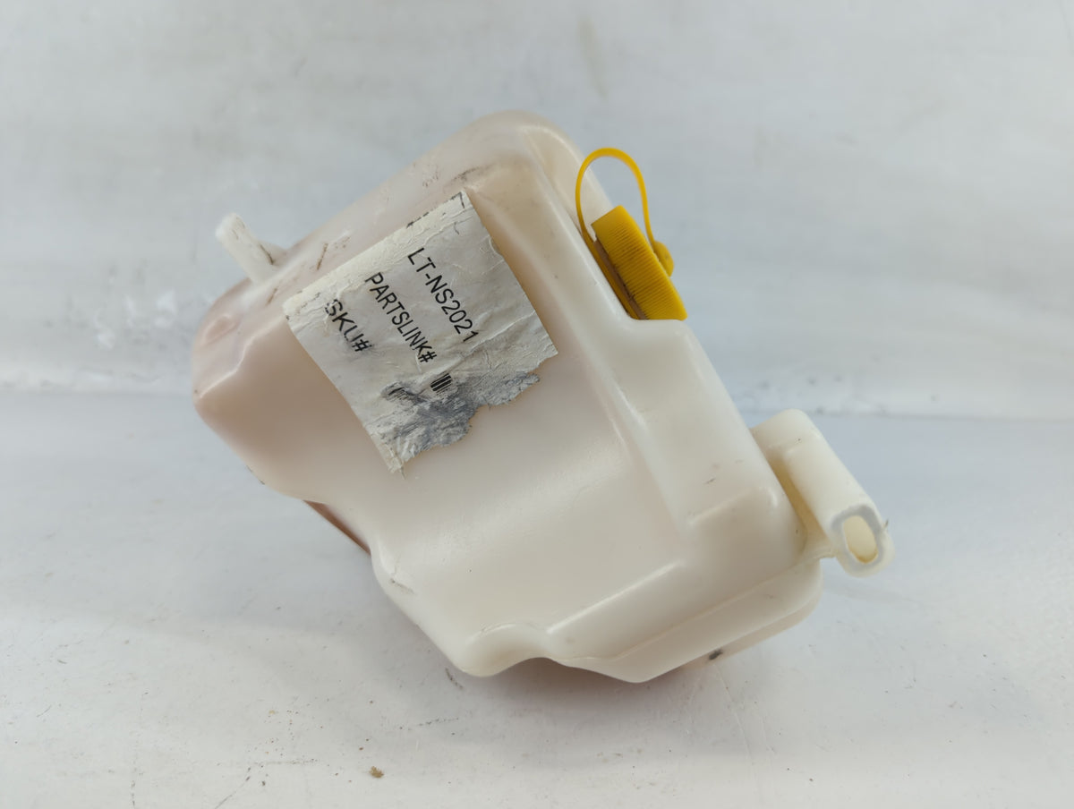 2004-2009 Nissan Quest Radiator Coolant Overflow Expansion Tank Bottle 751863 - Oemusedautoparts1.com