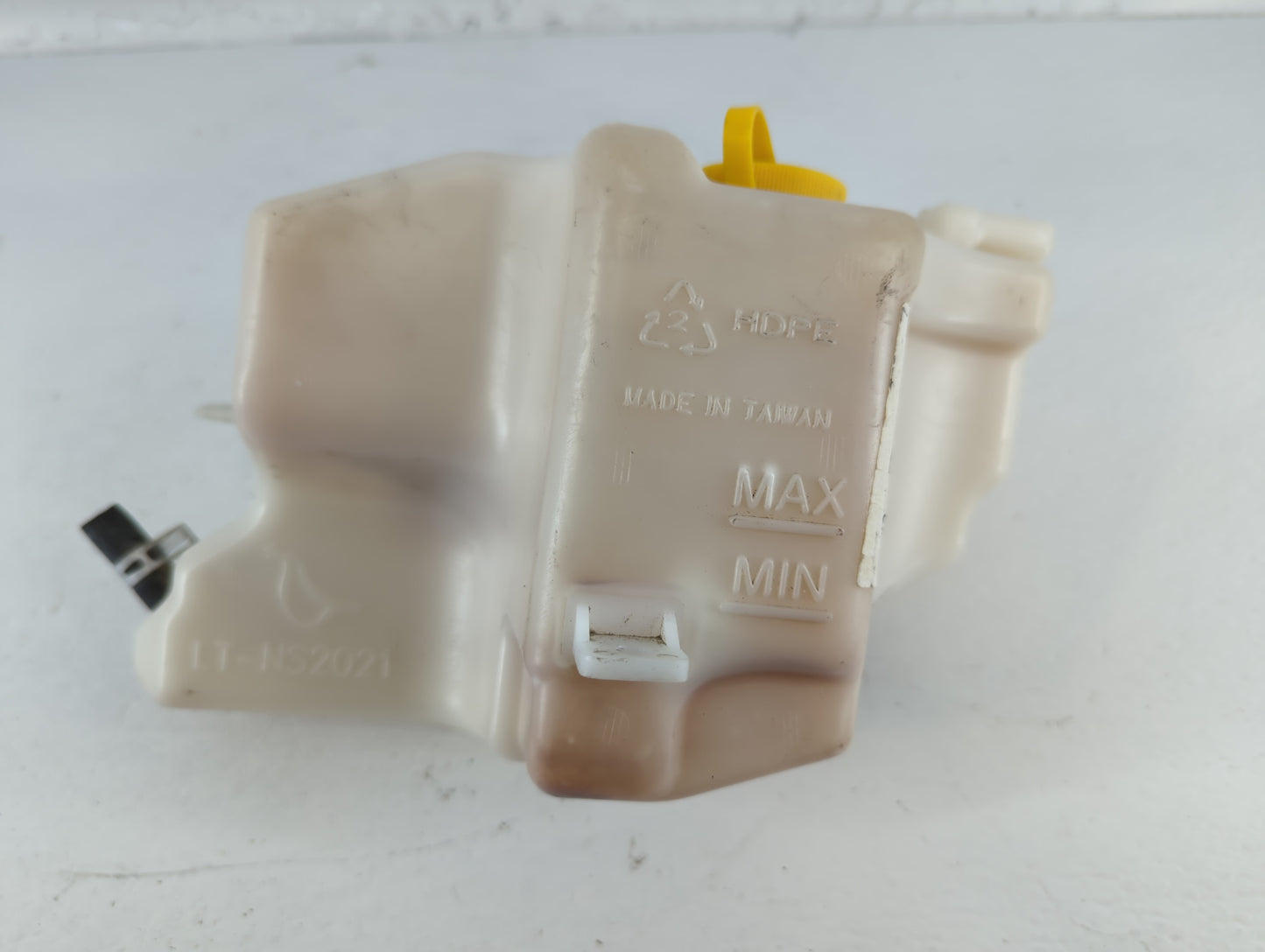 2004-2009 Nissan Quest Radiator Coolant Overflow Expansion Tank Bottle 751863 - Oemusedautoparts1.com