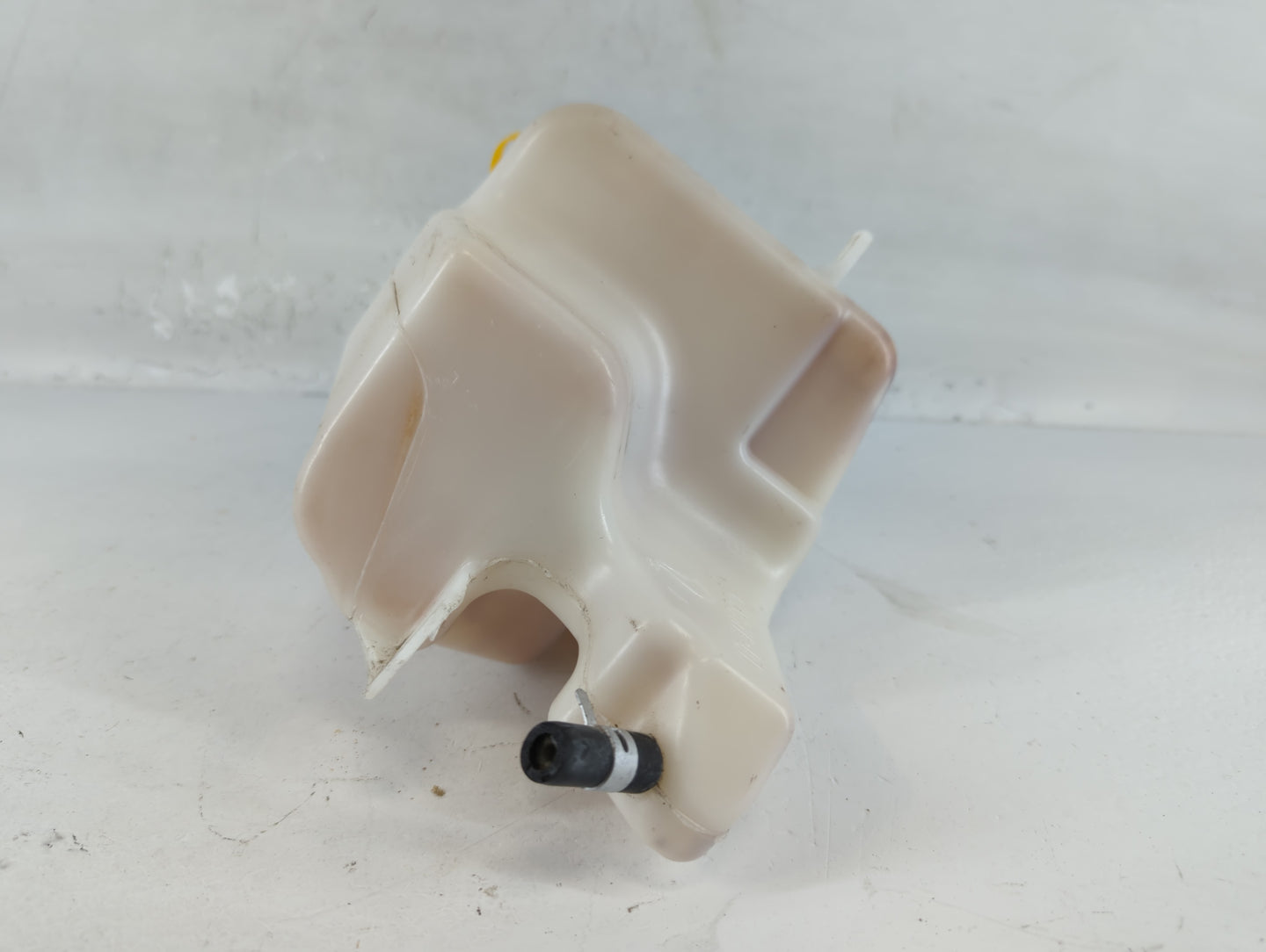 2004-2009 Nissan Quest Radiator Coolant Overflow Expansion Tank Bottle 751863 - Oemusedautoparts1.com