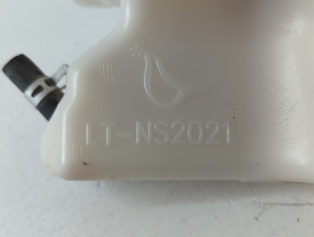 2004-2009 Nissan Quest Radiator Coolant Overflow Expansion Tank Bottle 751863 - Oemusedautoparts1.com