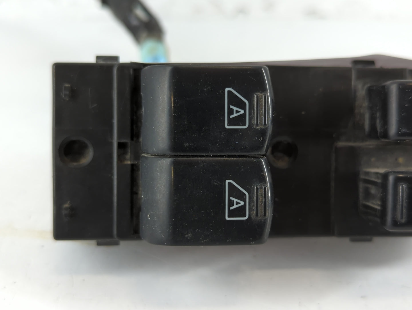 2004 Nissan Quest Passenger Right Power Window Switch 24125-5z000 - Oemusedautoparts1.com