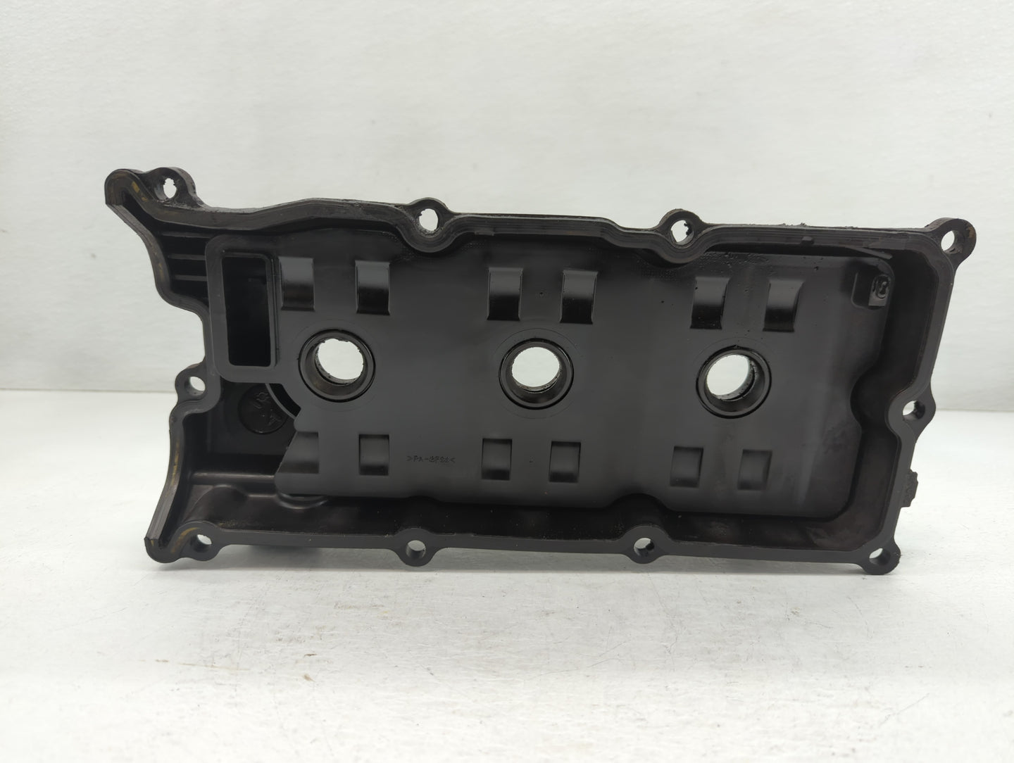 2004 Nissan Quest Driver Left Cylinder Head Valve Cover P/N:PA-GF33 Fits OEM Used Auto Parts - Oemusedautoparts1.com