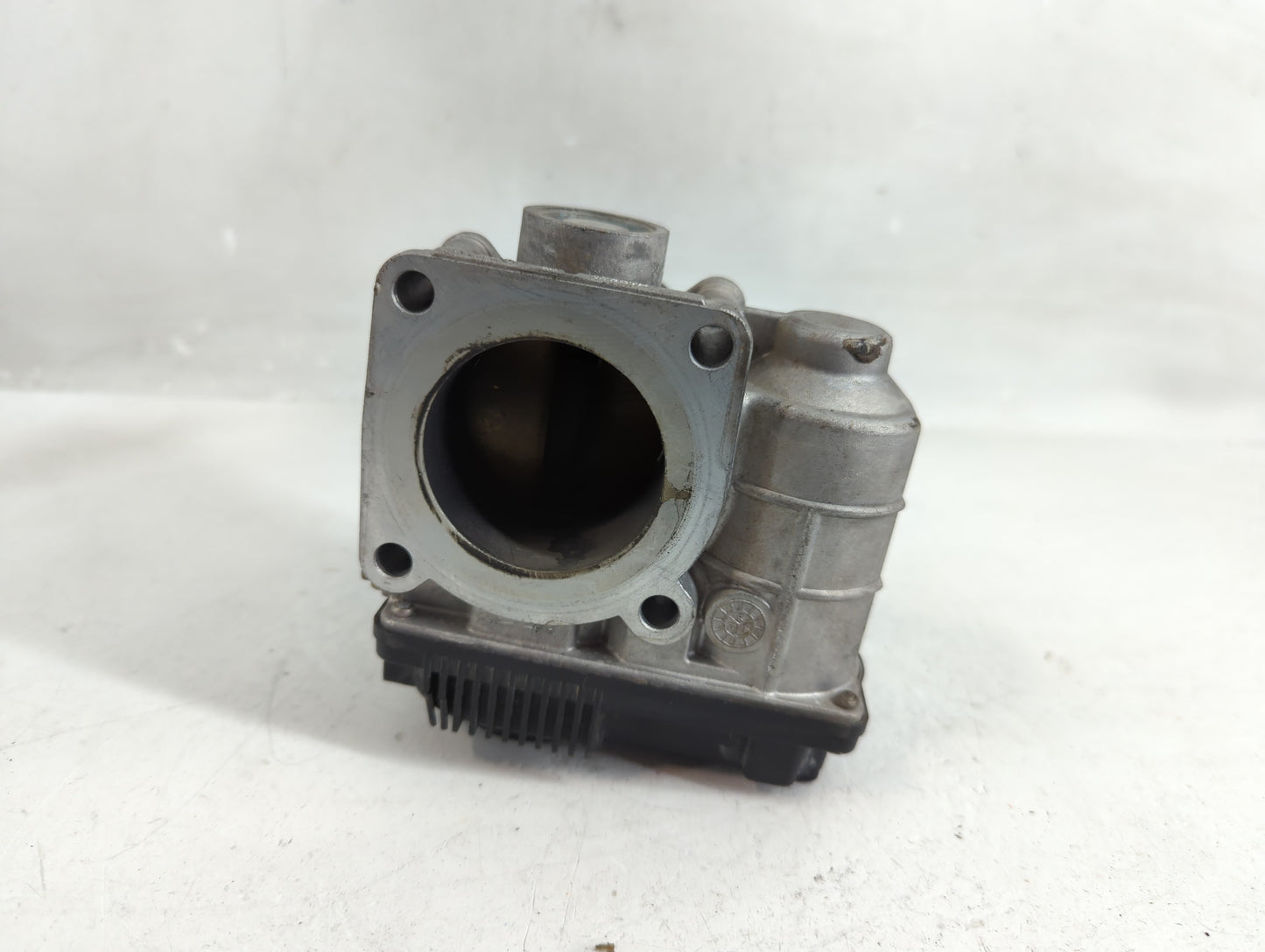 2002-2006 Nissan Sentra Throttle Body P/N:SERA576-01 Fits Fits 2002 2003 2004 2005 2006 OEM Used Auto Parts - Oemusedautopar