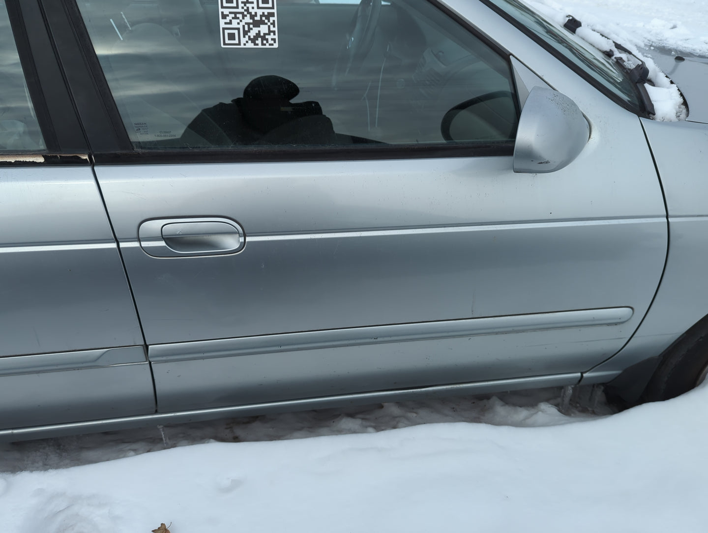 2000-2006 Nissan Sentra Passenger Front Door Oem - Oemusedautoparts1.com