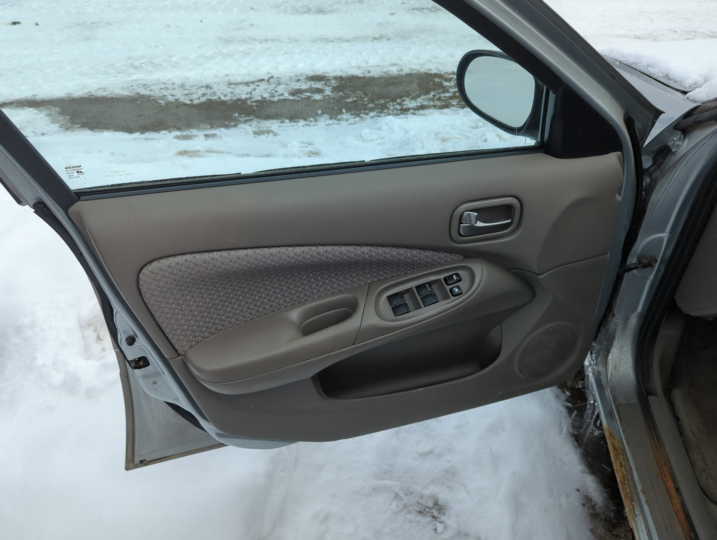 2004 Nissan Sentra Front Left Driver Interior Door Panel Trim - Oemusedautoparts1.com