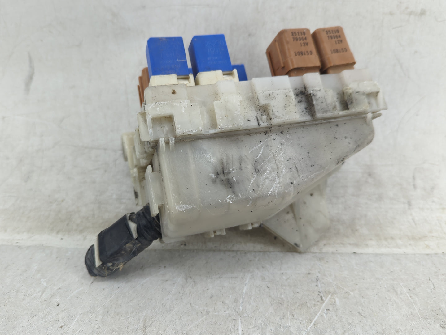 2000-2006 Nissan Sentra Fusebox Fuse Box Panel Relay Module Fits Fits 2000 2001 2002 2003 2004 2005 2006 OEM Used Auto Parts