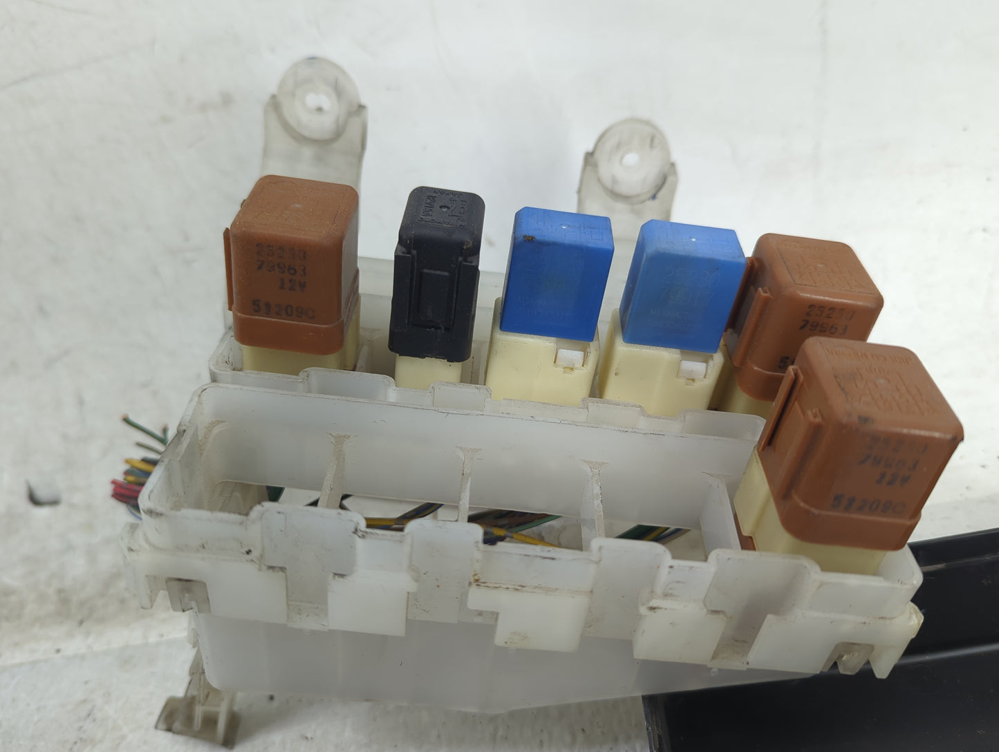 2000-2006 Nissan Sentra Fusebox Fuse Box Panel Relay Module P/N:24382 5M011 Fits Fits 2000 2001 2002 2003 2004 2005 2006 OEM