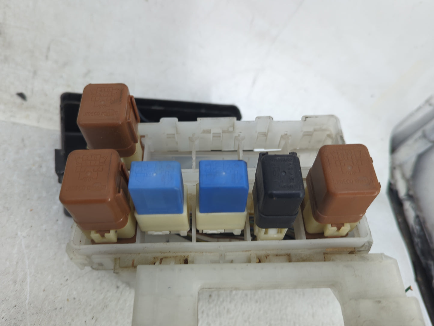 2000-2006 Nissan Sentra Fusebox Fuse Box Panel Relay Module P/N:24382 5M011 Fits Fits 2000 2001 2002 2003 2004 2005 2006 OEM
