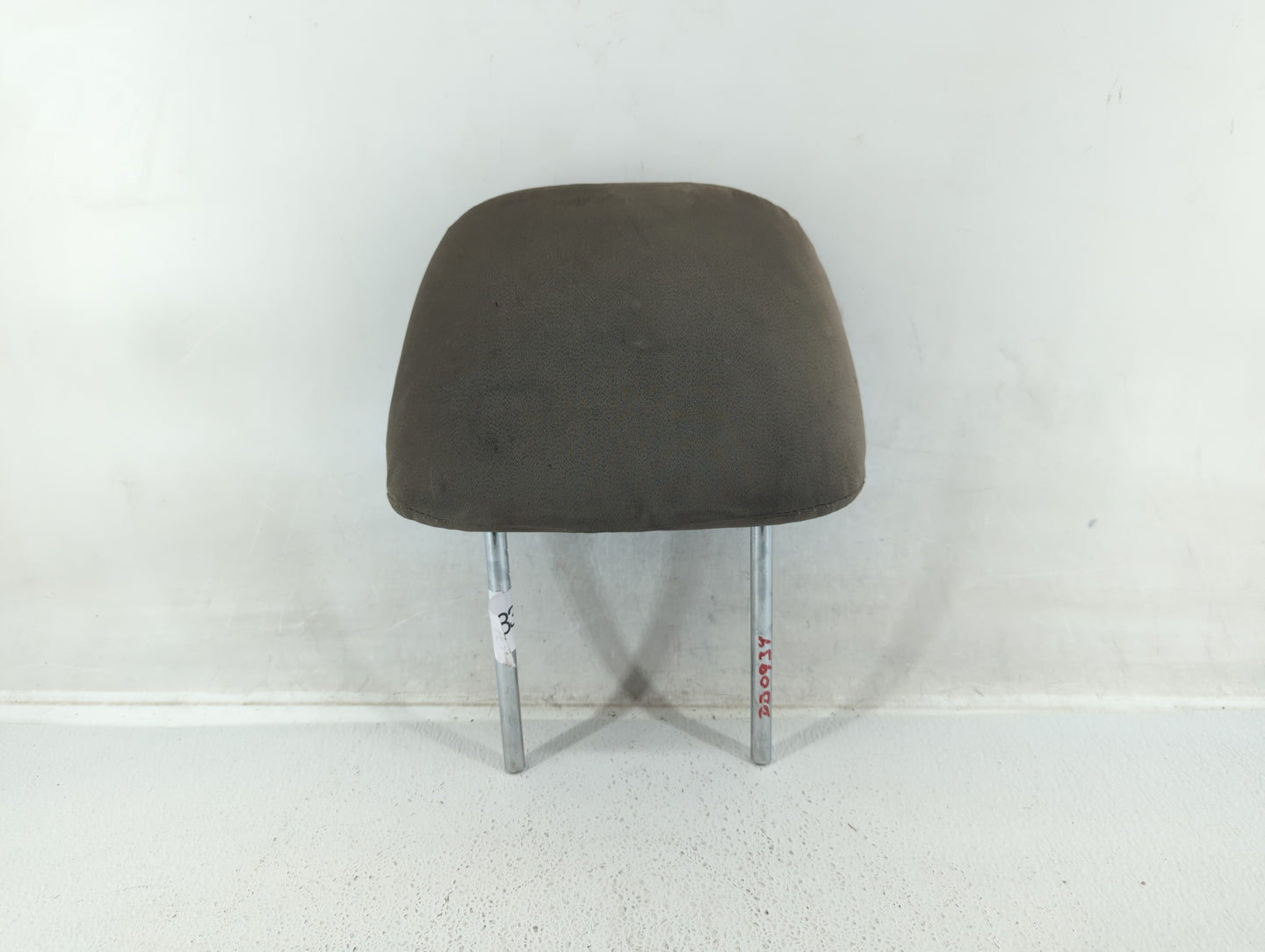 2004 Nissan Sentra Headrest Head Rest Front Driver Passenger Seat Fits OEM Used Auto Parts - Oemusedautoparts1.com