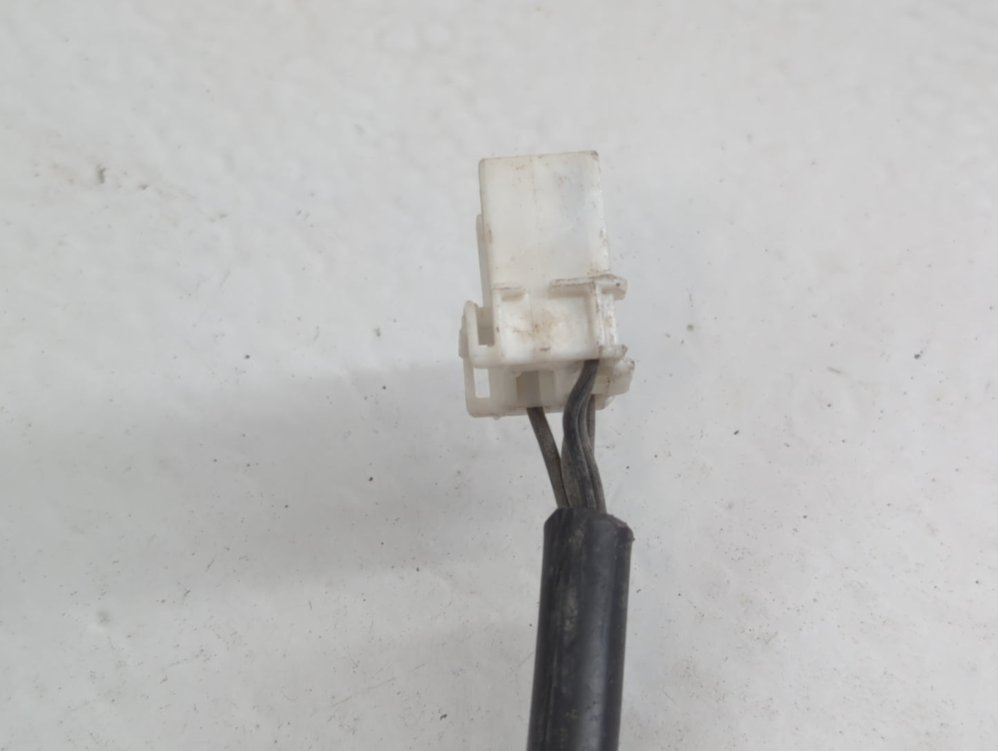 2004-2015 Nissan Titan Passenger Side View Mirror - Right Door Mirror OEM Used - Oemusedautoparts1.com