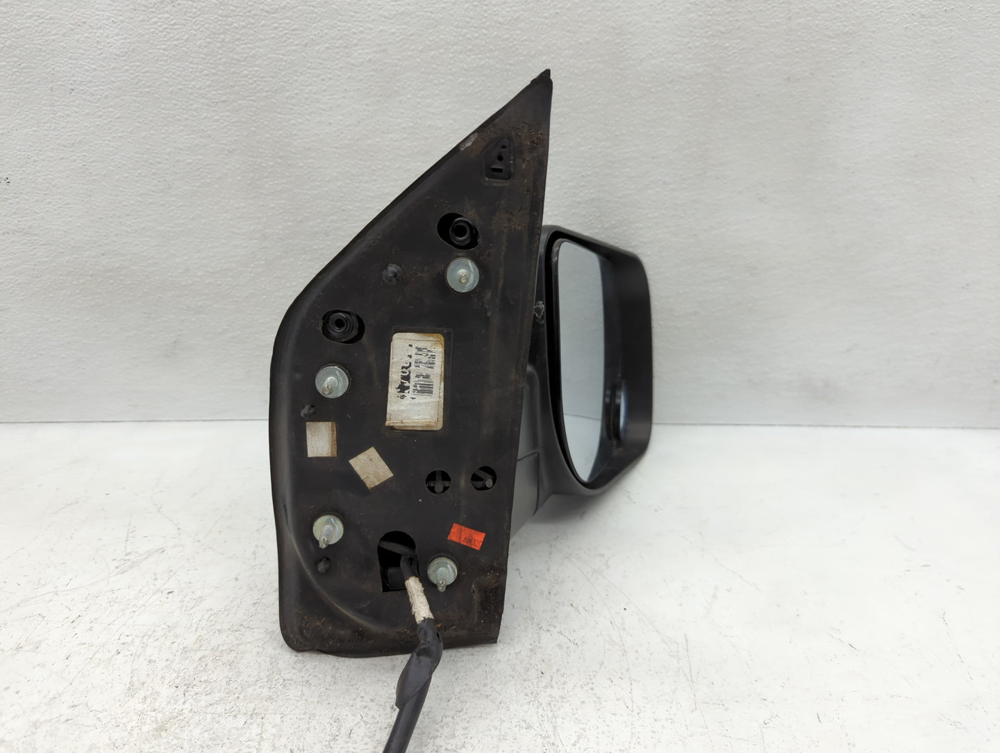 2004-2009 Nissan Titan Passenger Side View Mirror - Right Door Mirror OEM Used - Oemusedautoparts1.com