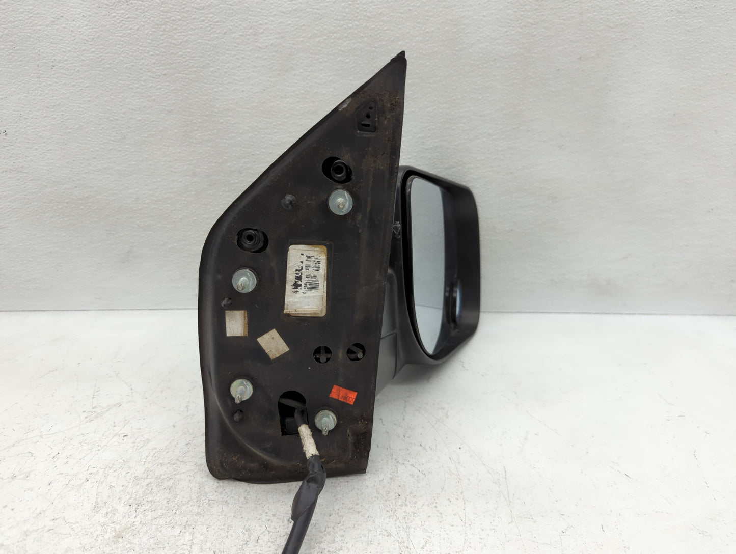 2004-2009 Nissan Titan Passenger Side View Mirror - Right Door Mirror OEM Used - Oemusedautoparts1.com