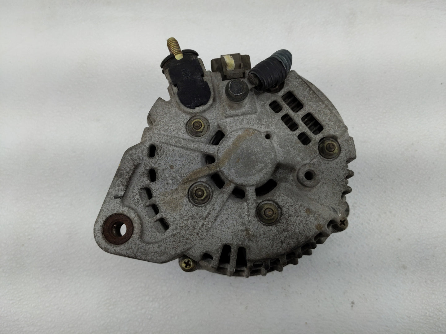 2004-2006 Nissan Titan Alternator Replacement Generator Charging Assembly Engine OEM P/N:23100 8S100 Fits Fits 2004 2005 200