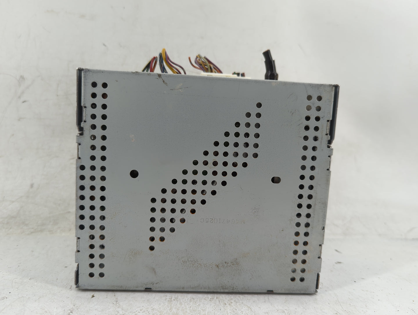 2004 Nissan Titan Radio AM FM Cd Player Receiver Replacement P/N:28185 8S516 Fits OEM Used Auto Parts - Oemusedautoparts1.co