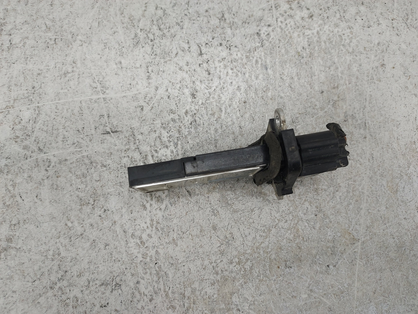 2004-2022 Nissan Titan Mass Air Flow Meter Maf 1486572 - Oemusedautoparts1.com