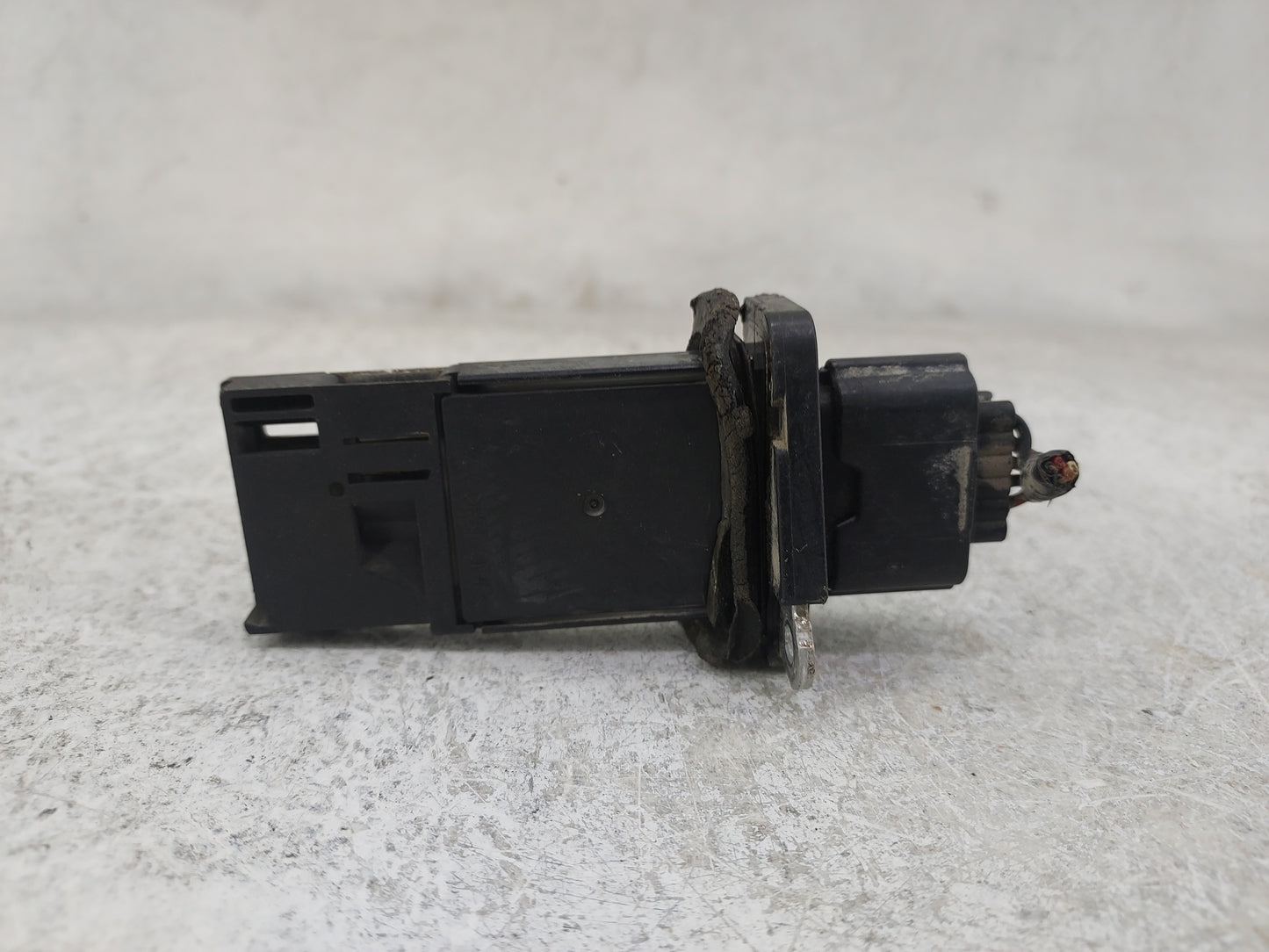 2004-2022 Nissan Titan Mass Air Flow Meter Maf 1486572 - Oemusedautoparts1.com