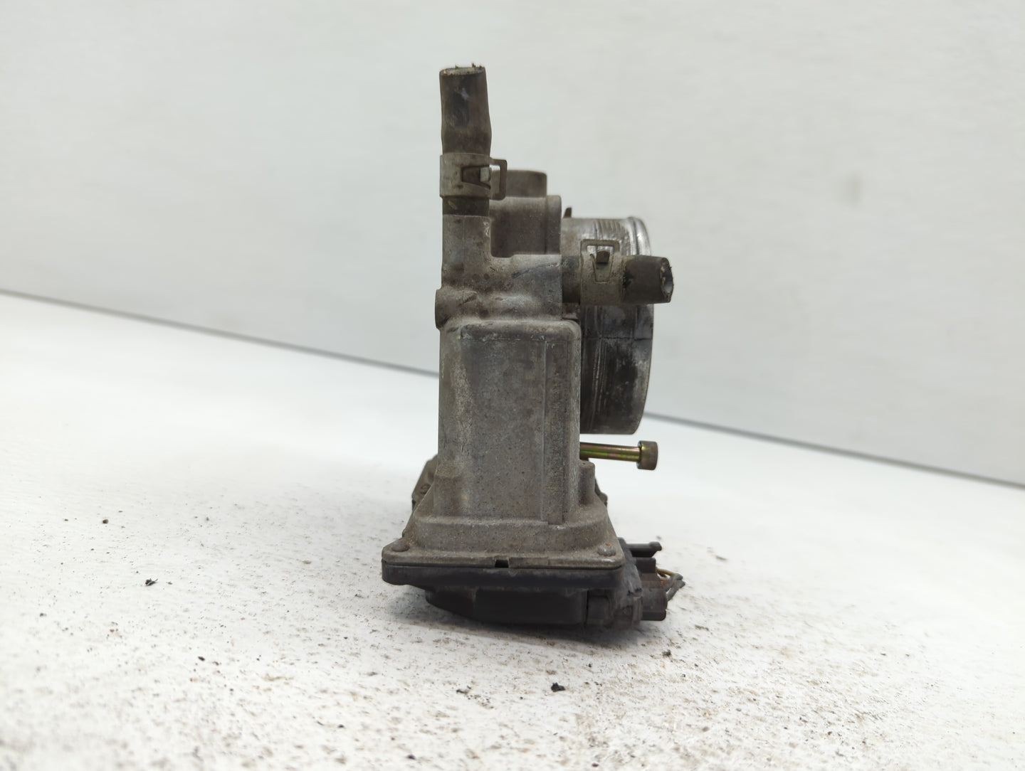 2004-2012 Nissan Titan Throttle Body P/N:16119 7S000 B 16119 7S000 Fits OEM Used Auto Parts - Oemusedautoparts1.com