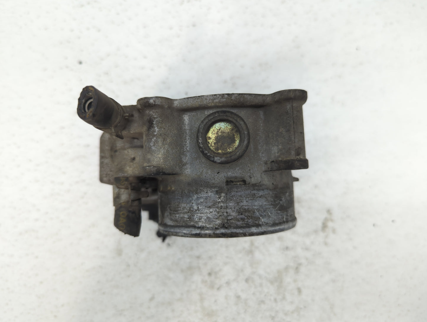 2004-2012 Nissan Titan Throttle Body P/N:16119 7S000 16119 7S000 A Fits OEM Used Auto Parts - Oemusedautoparts1.com