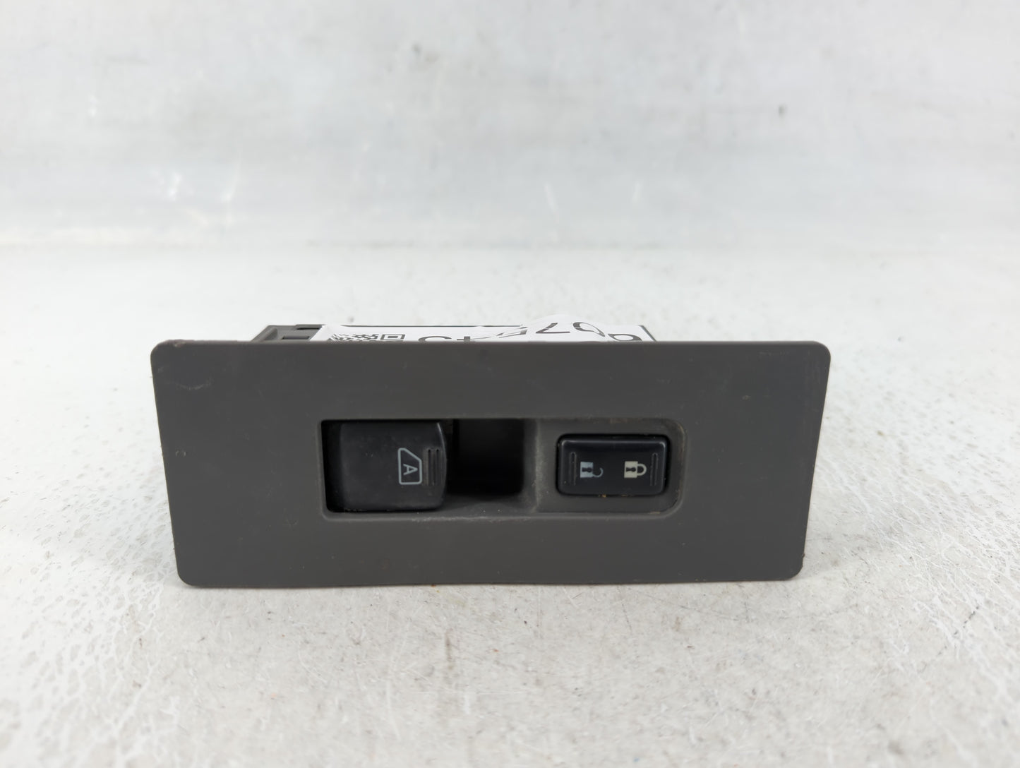 2004 Nissan Titan Master Power Window Switch Replacement Driver Side Left P/N:3040804 Fits OEM Used Auto Parts - Oemusedauto