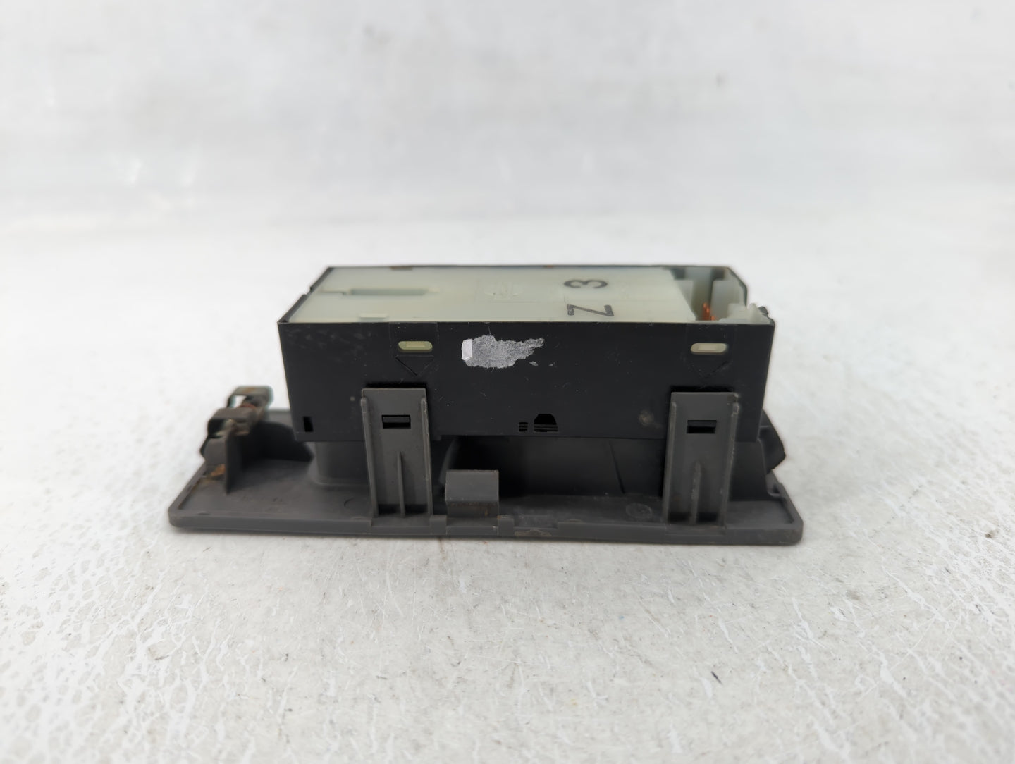 2004 Nissan Titan Master Power Window Switch Replacement Driver Side Left P/N:3040804 Fits OEM Used Auto Parts - Oemusedauto