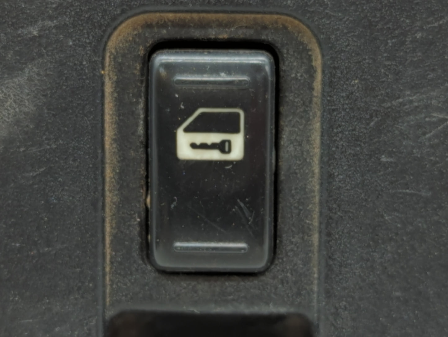 2004 Nissan Titan Master Power Window Switch Replacement Driver Side Left P/N:3040804 Fits OEM Used Auto Parts - Oemusedauto