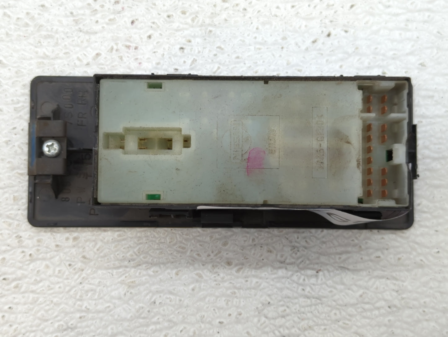 2004 Nissan Titan Master Power Window Switch Replacement Driver Side Left P/N:3040804 Fits OEM Used Auto Parts - Oemusedauto