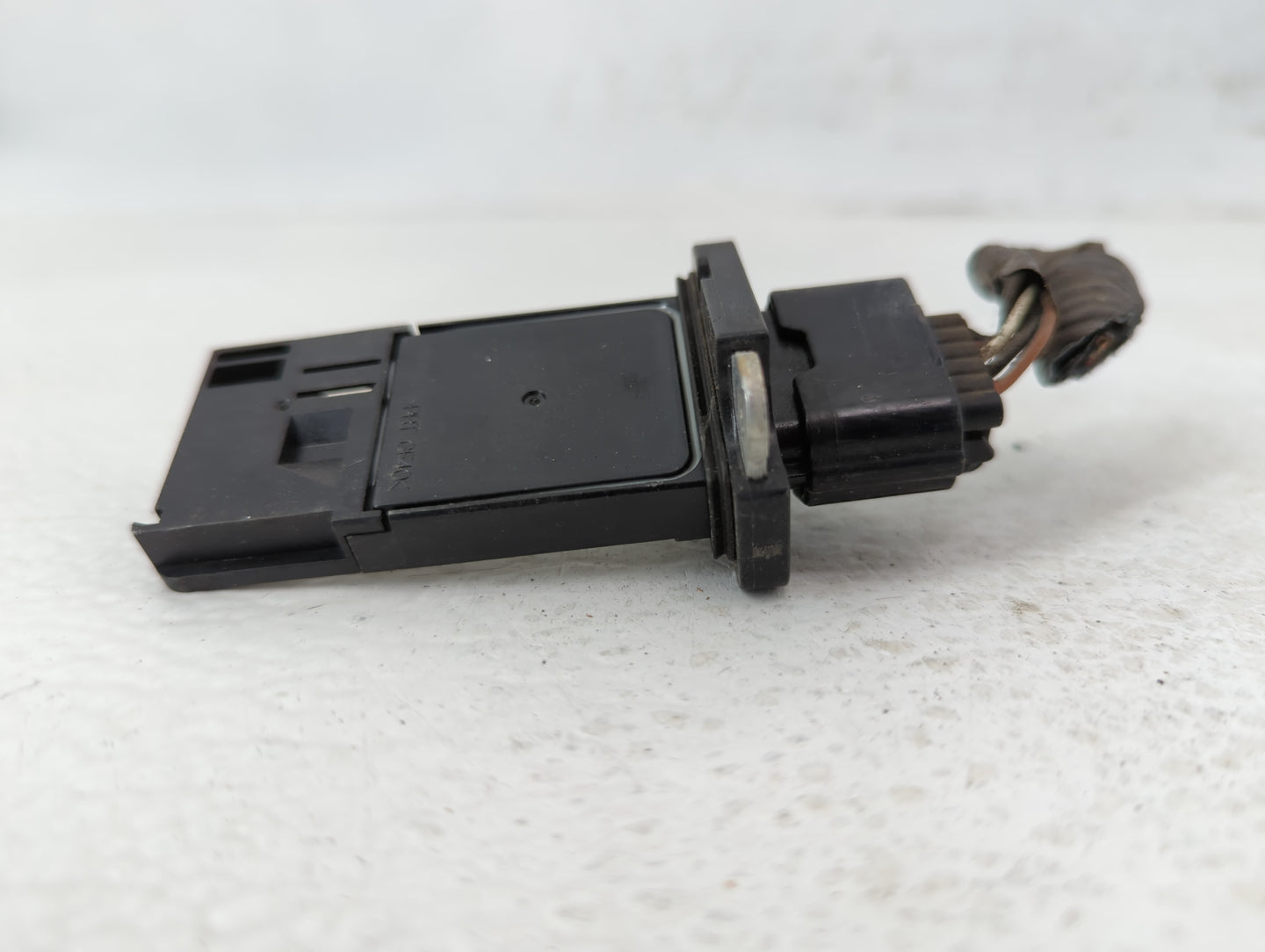 2004-2022 Nissan Titan Mass Air Flow Meter Maf - Oemusedautoparts1.com