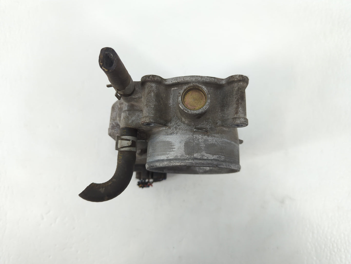 2004-2012 Nissan Titan Throttle Body P/N:4A2601299 Fits Fits 2004 2005 2006 2007 2008 2009 2010 2011 2012 2013 2014 OEM Used