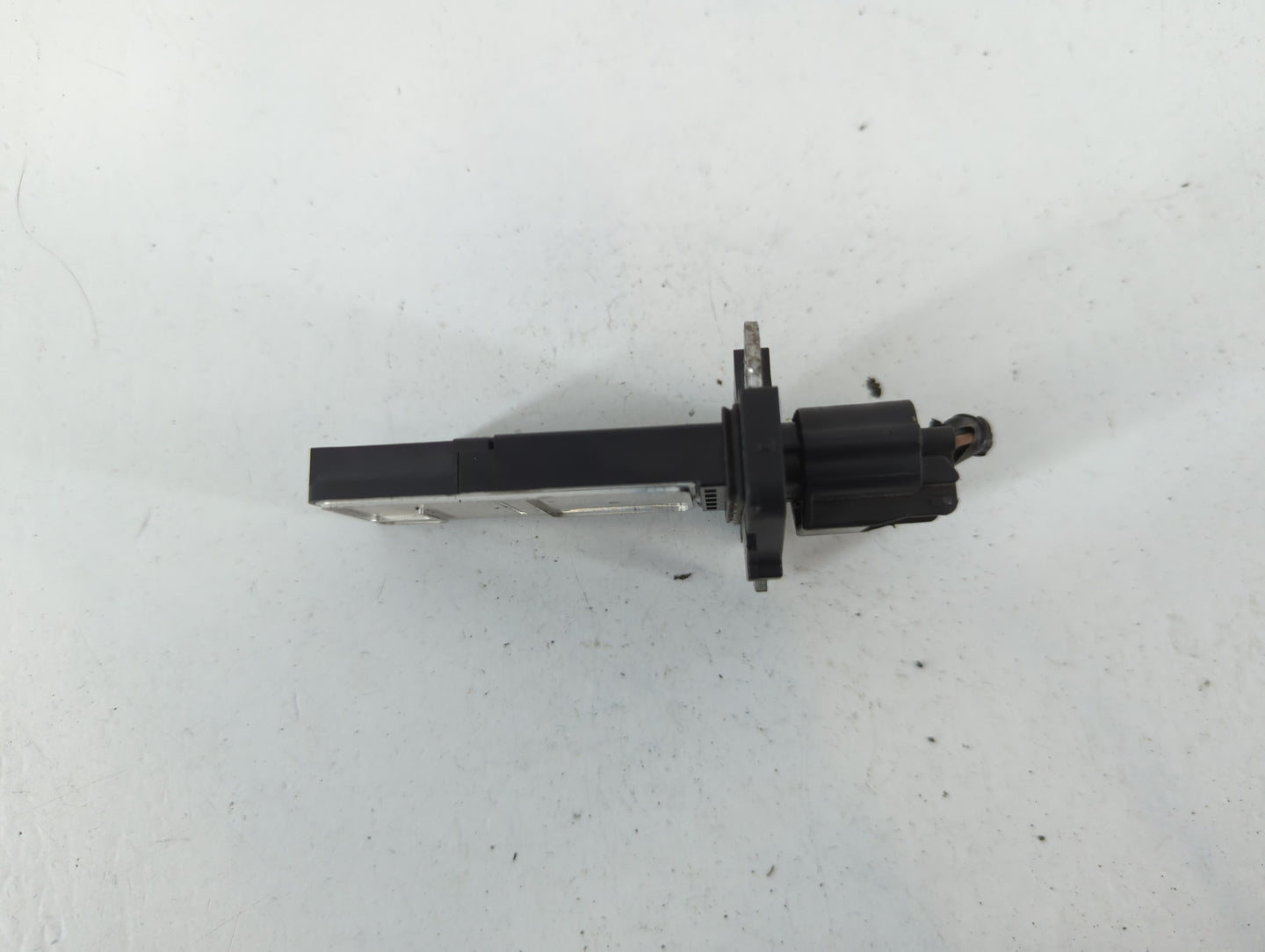 2004-2022 Nissan Titan Mass Air Flow Meter Maf - Oemusedautoparts1.com