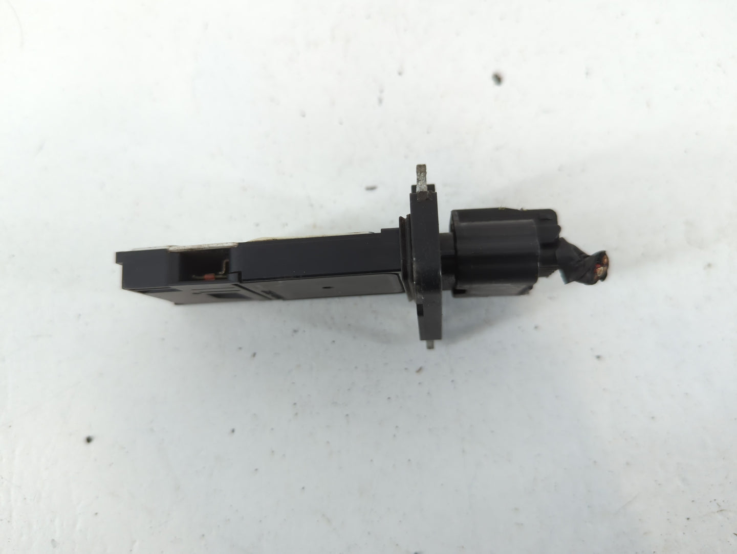 2004-2022 Nissan Titan Mass Air Flow Meter Maf - Oemusedautoparts1.com