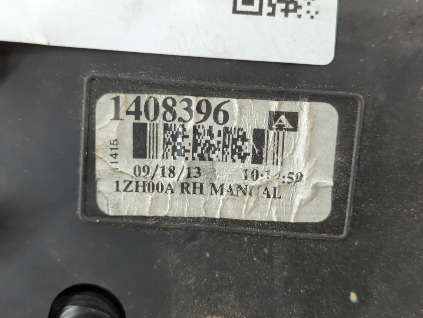 2004-2009 Nissan Titan Passenger Side View Mirror - Right Door Mirror OEM Used - Oemusedautoparts1.com