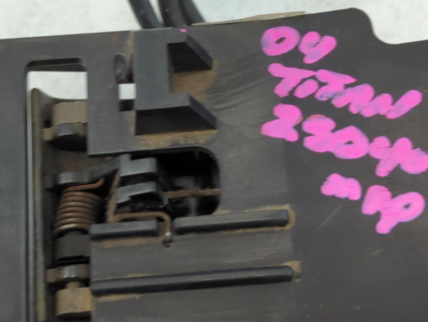 2004 Nissan Titan Pressure Sensor Control Module - Oemusedautoparts1.com