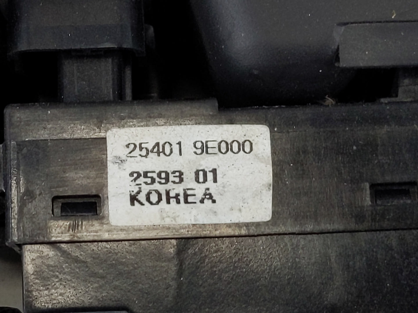 2000-2004 Nissan Xterra Master Power Window Switch Replacement Driver Side Left P/N:25401 9E000 Fits OEM Used Auto Parts - O