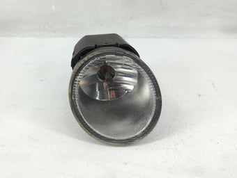 compare product 2003-2004 Nissan Xterra Passenger Right Oem Front Light Lamp