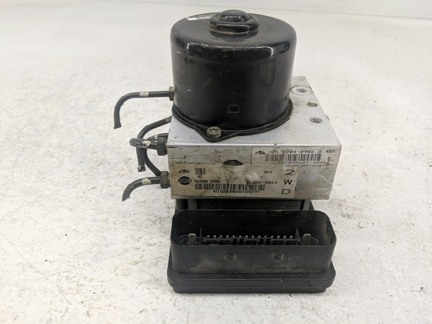 2003-2004 Nissan Xterra ABS Pump Control Module Replacement P/N:47660 1Z600 Fits Fits 2003 2004 OEM Used Auto Parts - Oemuse