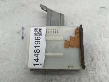 2004-2004 Nissan Xterra Body Control Module Bcm Inner Cabin Fuse Box - Oemusedautoparts1.com