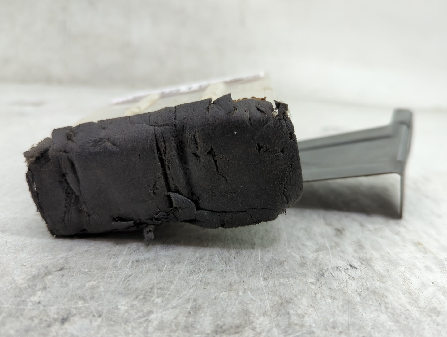 2004-2004 Nissan Xterra Body Control Module Bcm Inner Cabin Fuse Box - Oemusedautoparts1.com