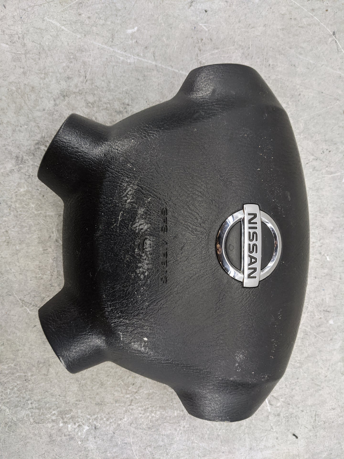 2002-2004 Nissan Xterra Air Bag Driver Left Steering Wheel Mounted - Oemusedautoparts1.com