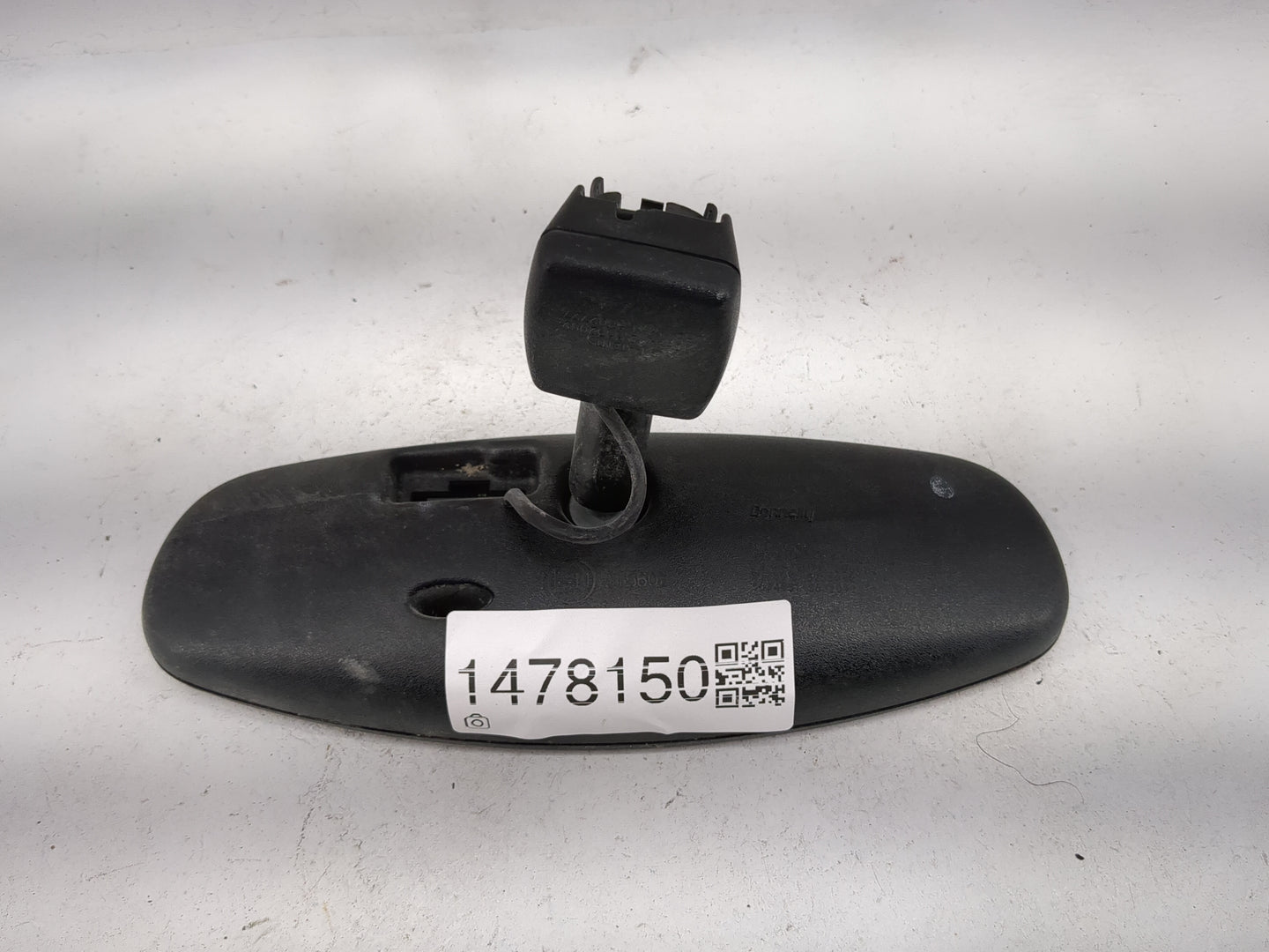 2004 Nissan Xterra Interior Rear View Mirror Replacement OEM P/N:015603 Fits OEM Used Auto Parts - Oemusedautoparts1.com