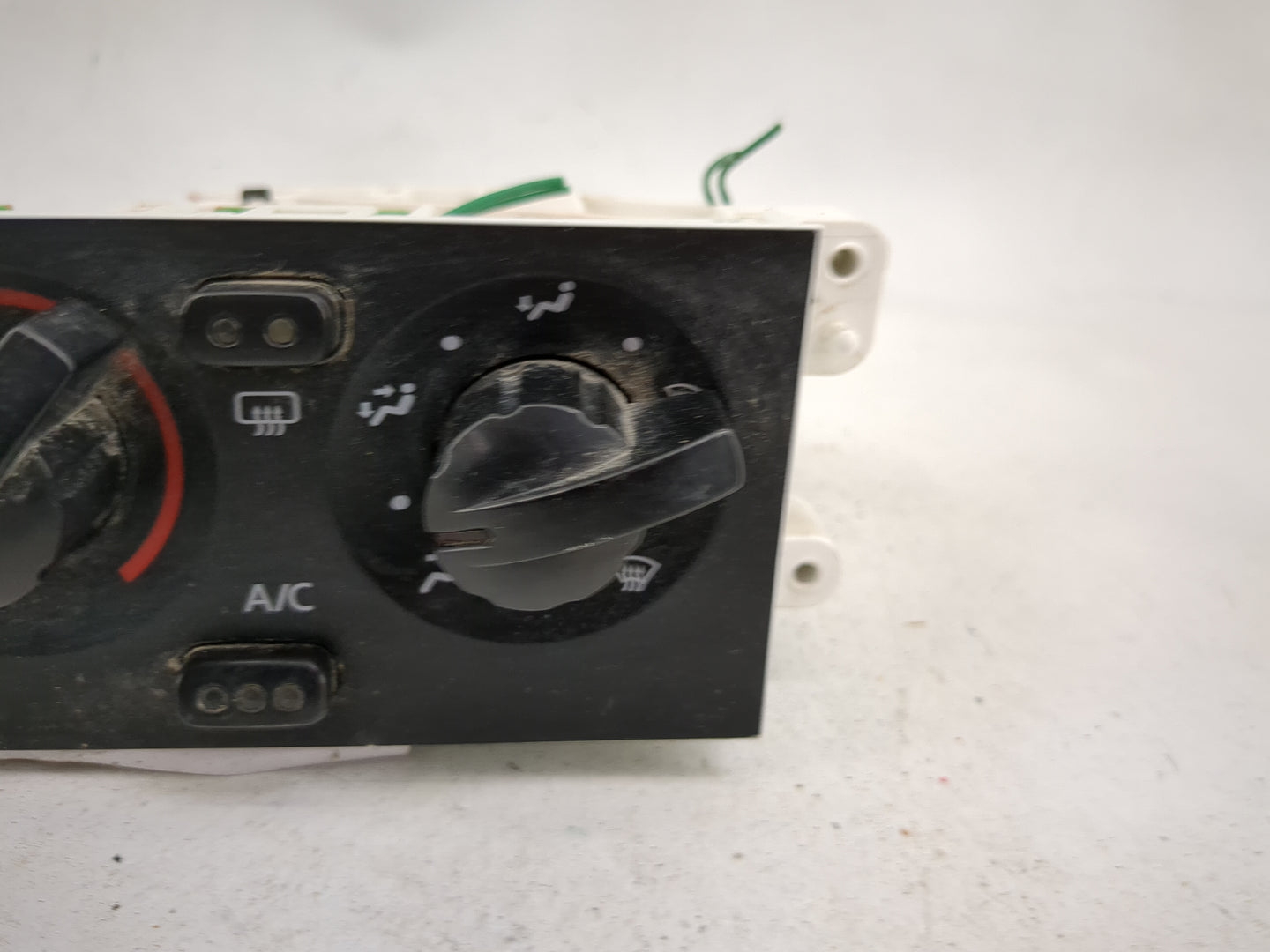 2004 Nissan Xterra Climate Control Module Temperature AC/Heater Replacement P/N:41354A0901 P1293900 Fits OEM Used Auto Parts