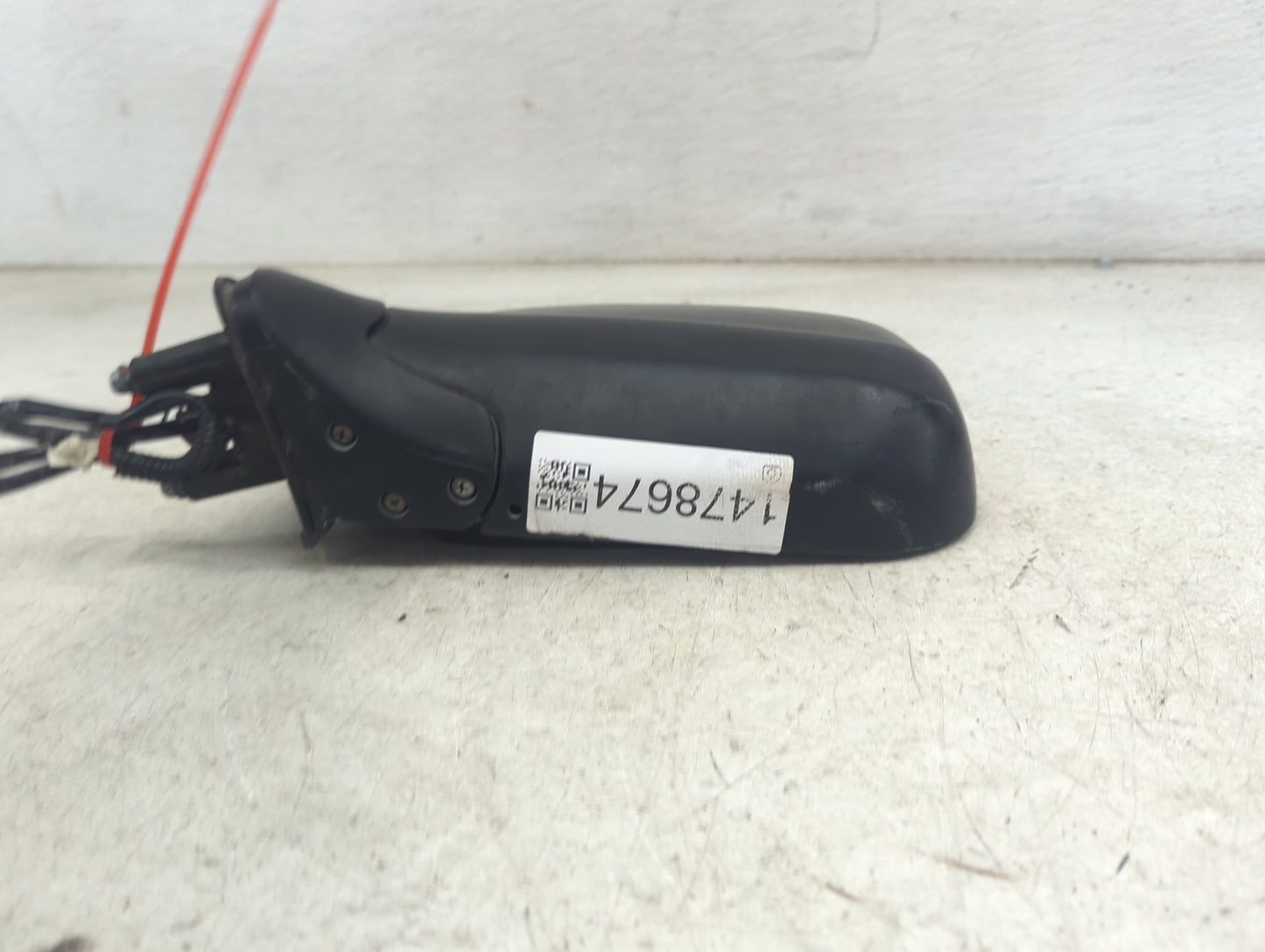 2000-2004 Nissan Xterra Driver Side View Mirror - Left Door Mirror OEM Used - Oemusedautoparts1.com
