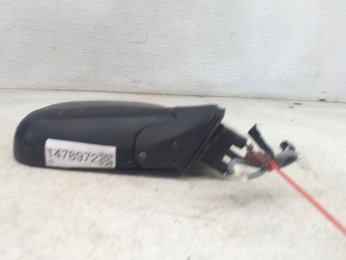2000-2004 Nissan Xterra Passenger Side View Mirror - Right Door Mirror OEM Used - Oemusedautoparts1.com