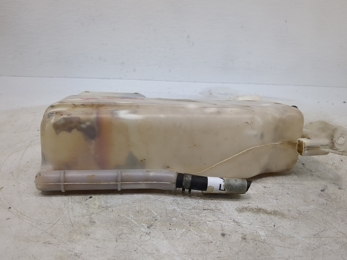 2000-2004 Nissan Xterra Radiator Coolant Overflow Expansion Tank Bottle 1515488 - Oemusedautoparts1.com