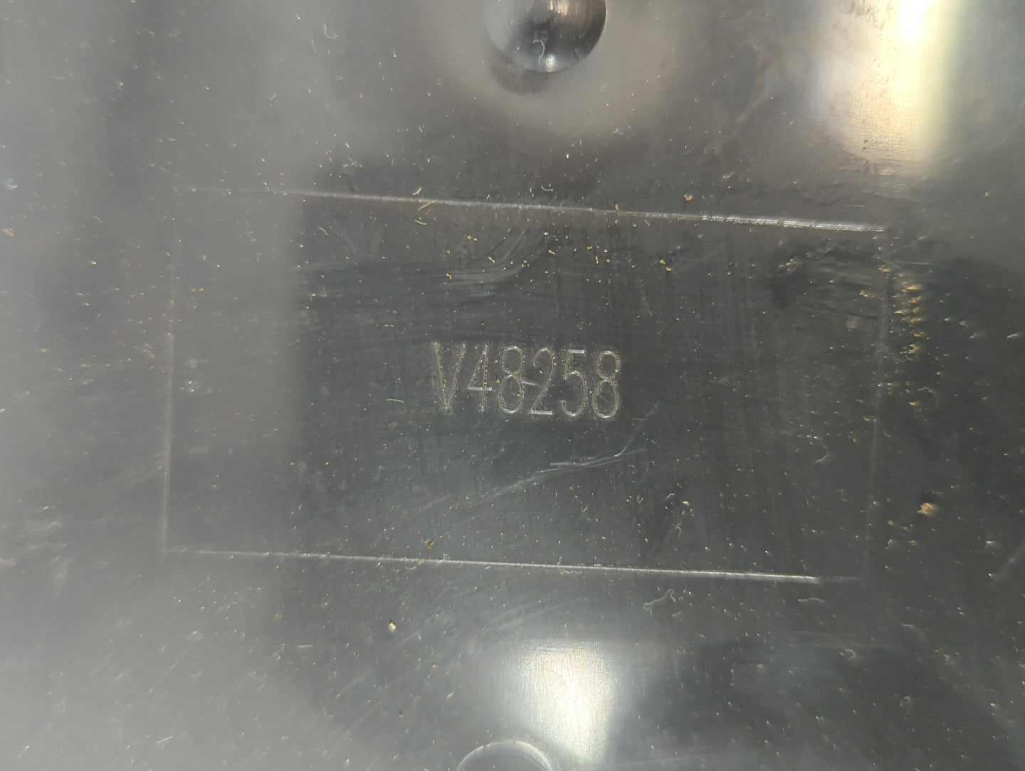 2002-2004 Oldsmobile Bravada Overhead Roof Console - Oemusedautoparts1.com