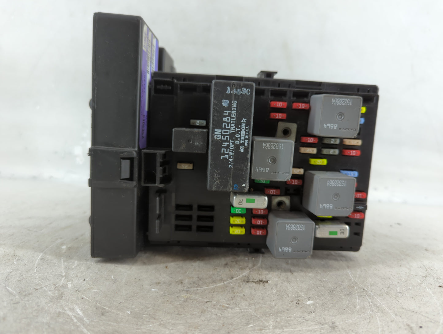 2001-2005 Pontiac Aztek Left Radiator Fan Motor Assembly - Oemusedautoparts1.com