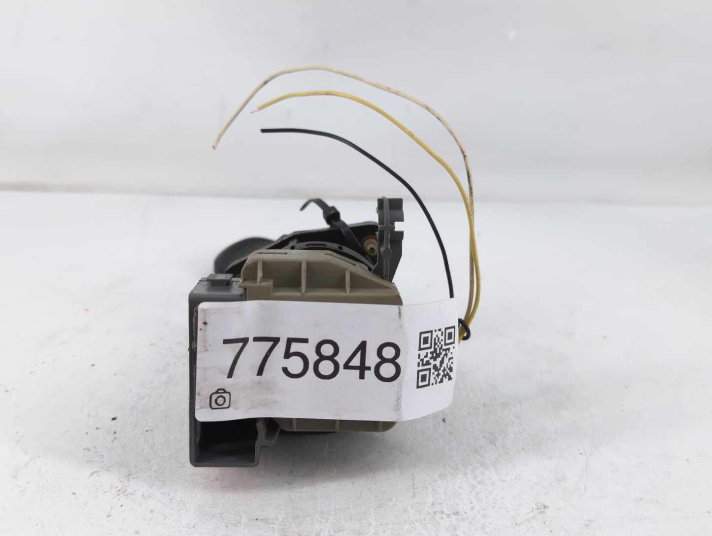Pontiac Granam Ignition Switch Oem 25695955 - Oemusedautoparts1.com