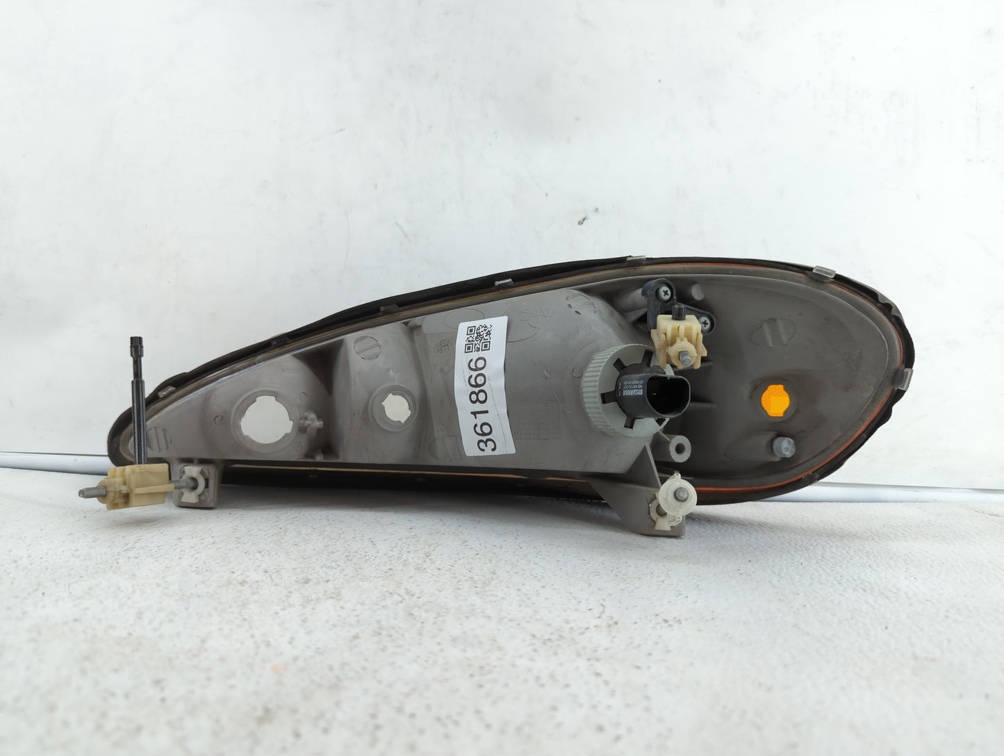 1999-2005 Pontiac Grand Am Passenger Right Oem Head Light Headlight Lamp - Oemusedautoparts1.com